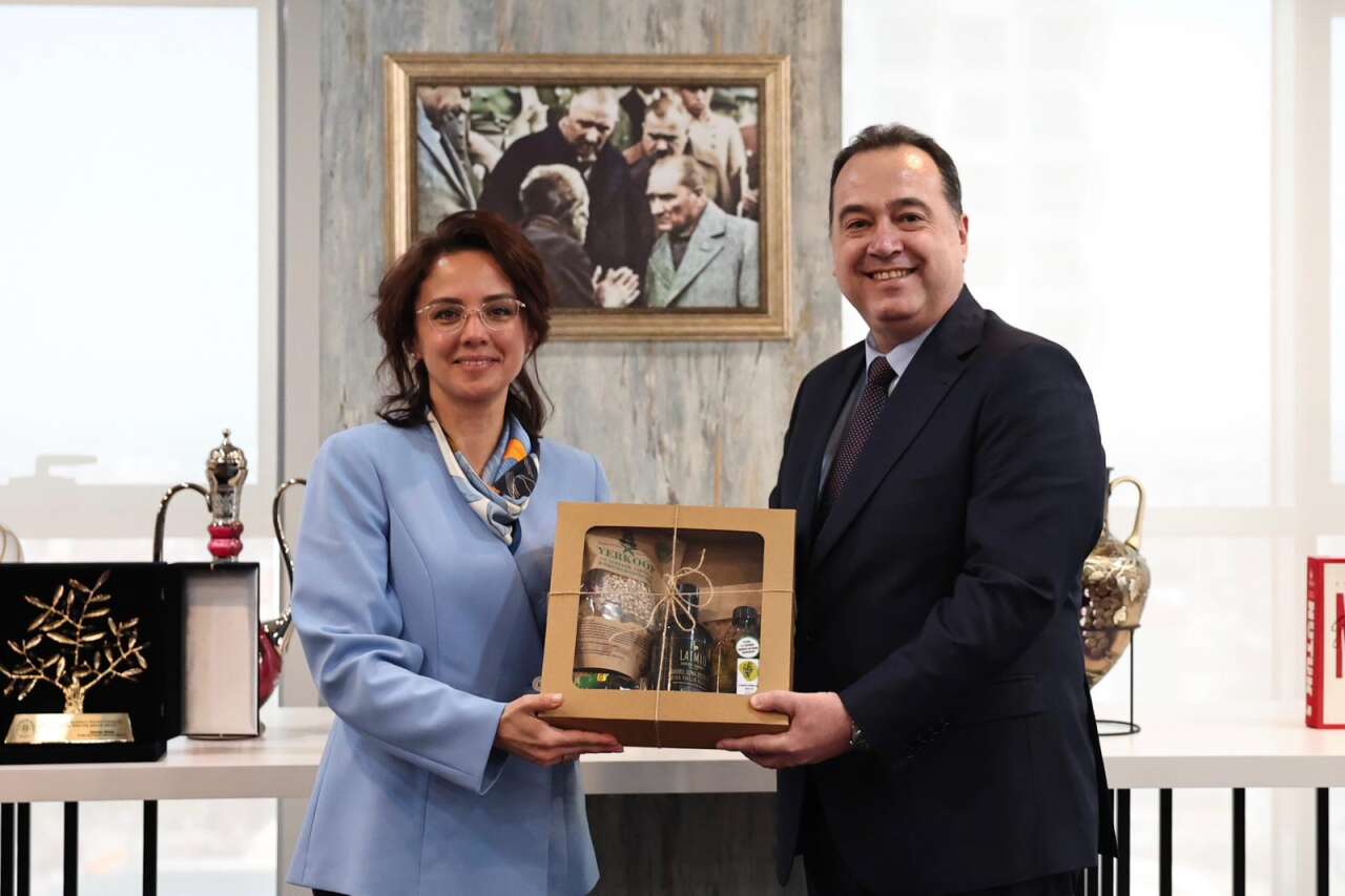 Başkan Aras’tan Manisa’ya Ziyaret, Kuşadası’na Dayanışma Mesajı 2